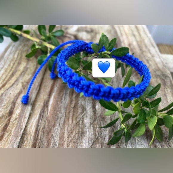 Unisex Blue Friendship Bracelet - Picture 1 of 1